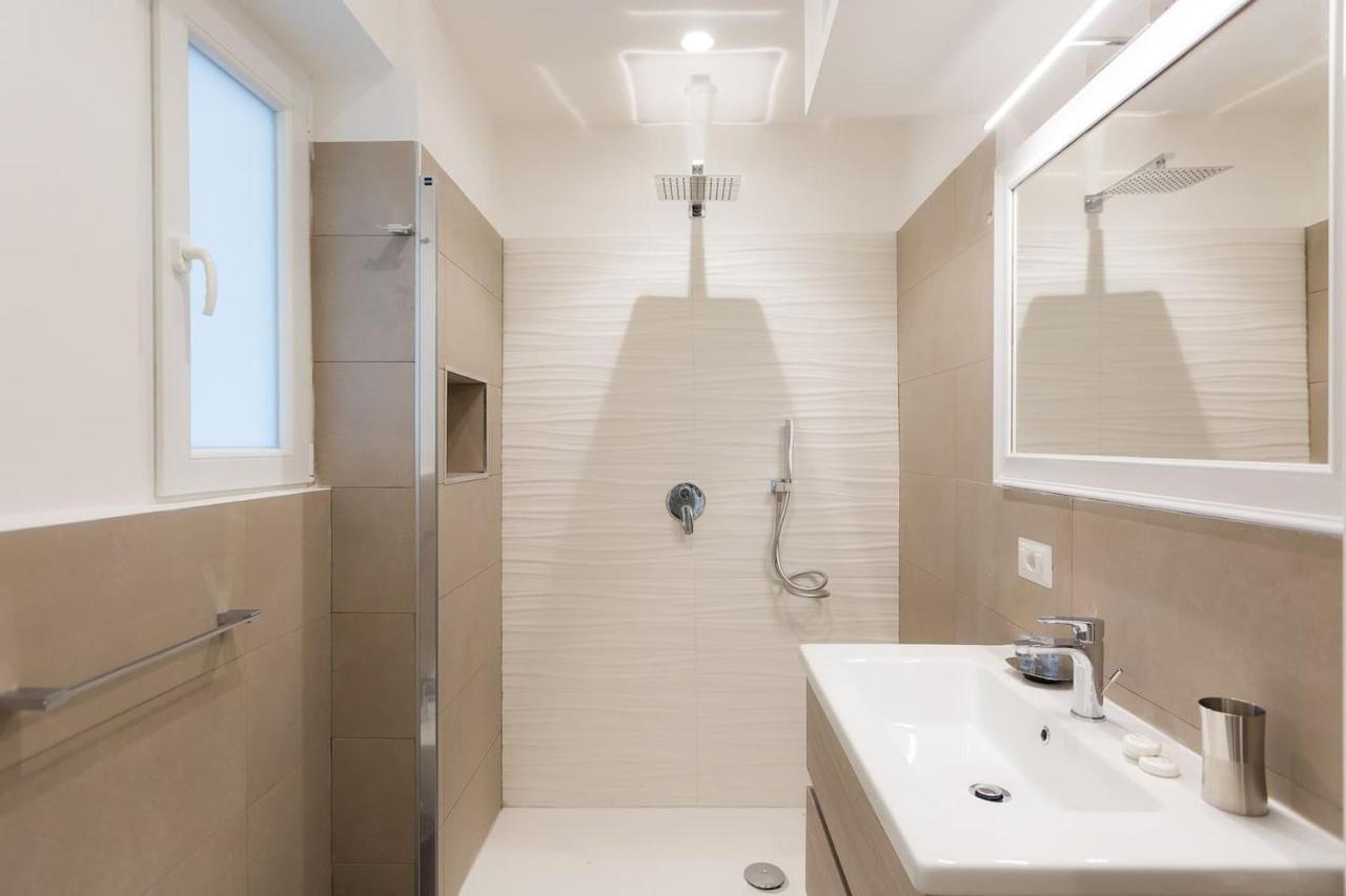 Lovely New Apartament, Viale Trastevere Рим Екстериор снимка